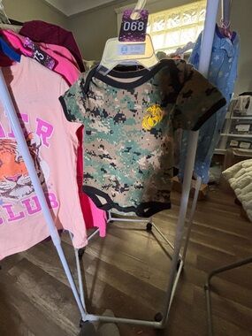 Infant Digital Camo Bodysuit with Gold Emblem 068